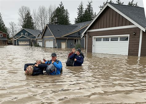 Displaced Washington flood survivors ‘in limbo’ while awaiting federal
