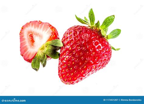 Whole And Sliced Organic Strawberry Stock Image Image Of Bunch Chunk