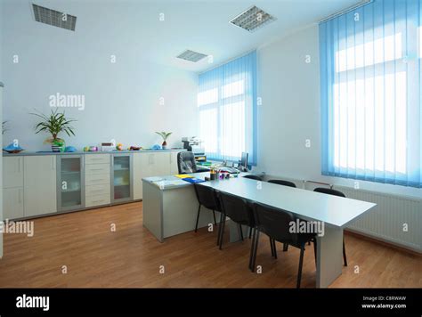 Simple Office Hi Res Stock Photography And Images Alamy