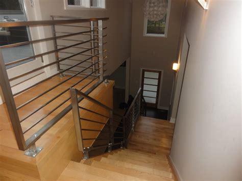Stainless Steel Horizontal Railing Contemporary