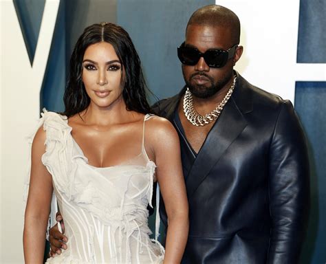 Kim Kardashian Files To Divorce Rapper Husband Kanye West Tmz And