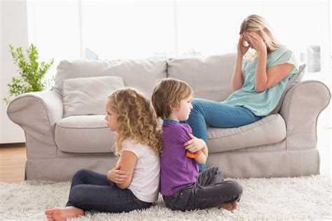 Tips For Dealing With Sibling Rivalry - Beenke