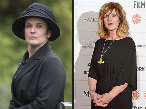 Downton Abbey Cast Out Of Costume See It