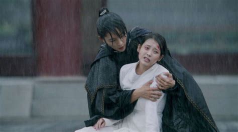 Scarlet heart ryeo has aired but fans are hoping that a season 2 will soon follow. Fans Demand 'Scarlet Heart Ryeo' Season 2, Are They Ever ...