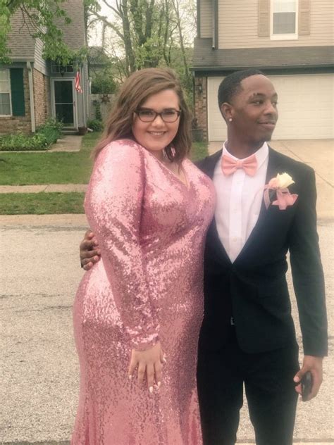this girl handled hateful comments about her prom photos in the most noble way metro news
