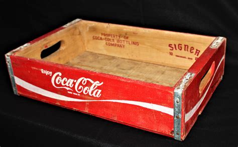 Vintage 1980 Coca Cola Wood Crate Cincinnati Ohio