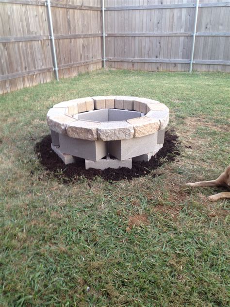 This diy fire pit is simple and easy but also inexpensive and made for big barbecues and bonfires. Diy Smokeless Fire Pit Plans : Solo Stove Bonfire | DudeIWantThat.com - After you've built your ...