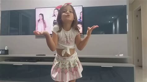 Nina Dancando Wn Dancando Nina Primas De 11 Anos Dançando Funk Ninis Vania