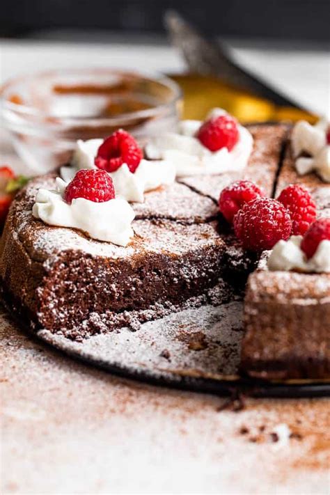 Flourless Chocolate Cake Low Carb Keto Friendly Cake Recipe