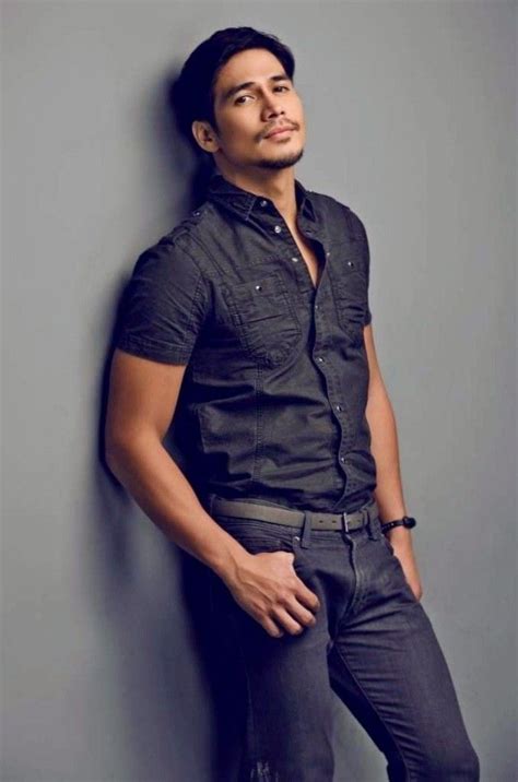 Man Central Piolo Pascual In Casual Wear Asian Male Model Pinoy Hunks Celebrities