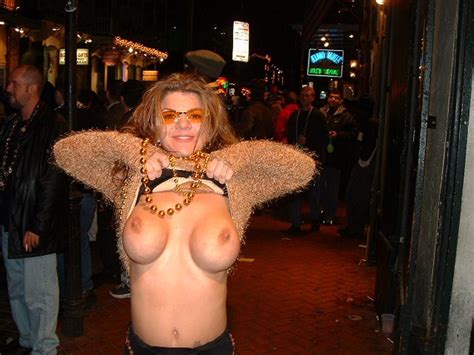 Drunk Girls Flash Tits At Mardi Gras Porn Pictures Xxx Photos Sex