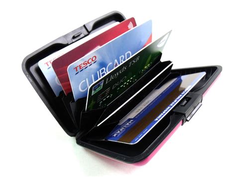 Rfid holder looks like a simple metal case, mediocre and inconspicuous. RFID Scan Protected Aluminium Hard Case Security Wallet Bank Credit Card Holder | eBay
