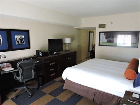 Room 1137 Renaissance Phoenix Downtown Hotel 100 N 1st Flickr