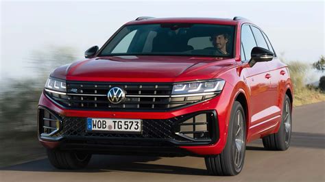 2024 Volkswagen Touareg Revealed With Light Bars And
