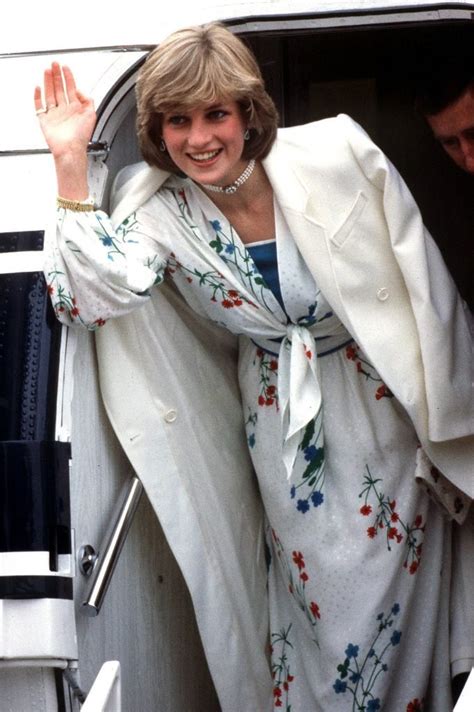 Contact princess diana on messenger. Princess Diana Fashion Tips You Can Steal | Reader's Digest