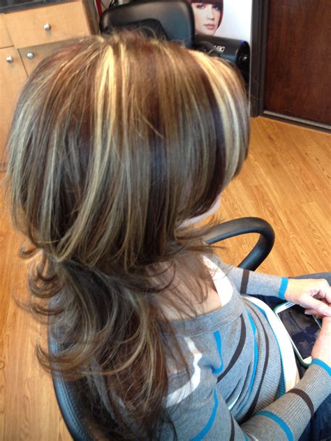 While brunettes were pushed aside for blonde locks over the years, brown while brown hair with blonde highlights is perfect for those who want a soft and subtle look, there are more vibrant options for those who have more of an edge! Épinglé par Melissa McCarty sur Hair by Melissa Lobaito ...