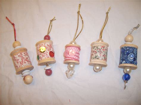 Wooden Thread Spools Recycled Into Cute Ornaments For Your Christmas