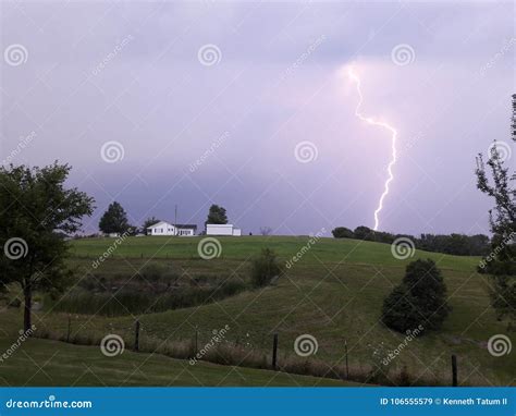 The Lightning Crashes Stock Image Image Of Storms Crashes 106555579