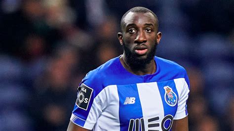 Porto's Moussa Marega Leaves Game After Being Targeted by ...