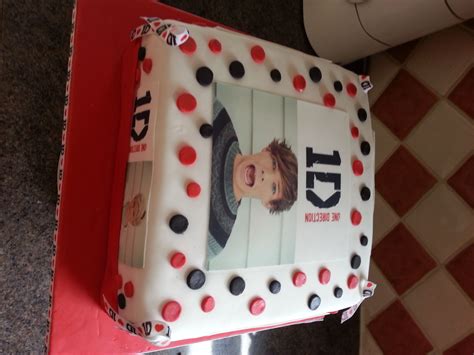 Whether you opt for a cake made out of walmart cupcakes or a traditional round or sheet cake for your celebration, the bakery at walmart stores has. One Direction Cake Ideas and Designs | One direction cake ...