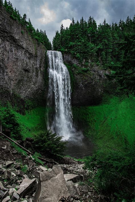 Top 4 Waterfall Hikes in Breckenridge