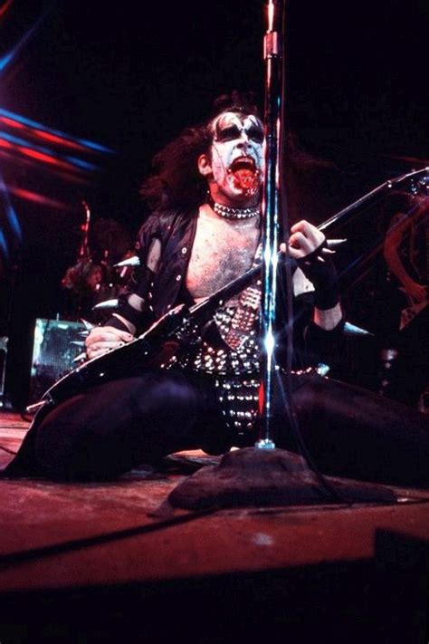 Gene Simmons 1976 Kiss Group Vintage Kiss Kiss Pictures