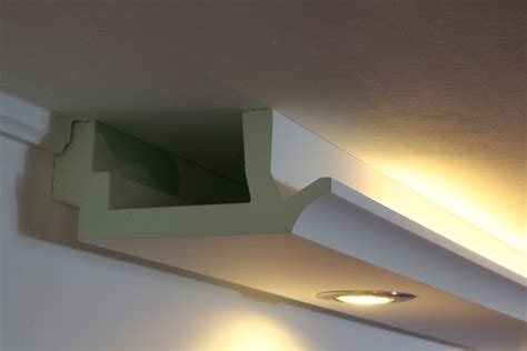 Aisilan led downlight decke strahler wohnzimmer lampe nordic. LED Stuckprofil „WDKL-200B-PR" indirekte Beleuchtung Wand ...