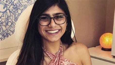 Pensiun Sebagai Bintang Film Dewasa Mia Khalifa Sukses Di Layanan Belangganan Sumbang Untuk