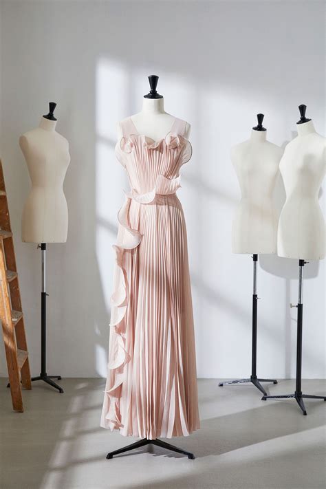 Der bridal concept store in der berliner linienstraße 44 bietet mit. 22+ Kleid Fuer Hochzeit Ausleihen