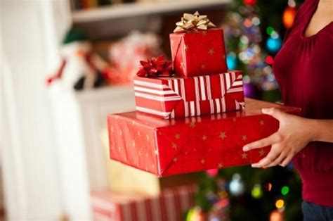 Do You Open Presents on Christmas Eve or Christmas Morning?  Northern