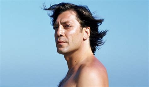 A Forgotten Javier Bardem Reptile Movie Is Topping The Charts At Netflix