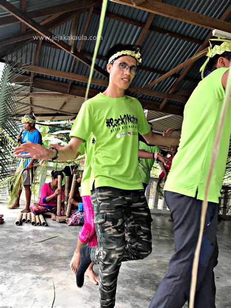 Beli doc ayam kampung online berkualitas dengan harga murah terbaru 2021 di tokopedia! Menyusuri Adat & Kehidupan Orang Asli Temuan Kampung Tohor ...