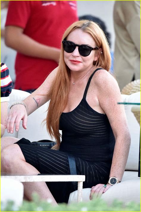 Full Sized Photo Of Lindsay Lohan Steps Out After Friend Denies