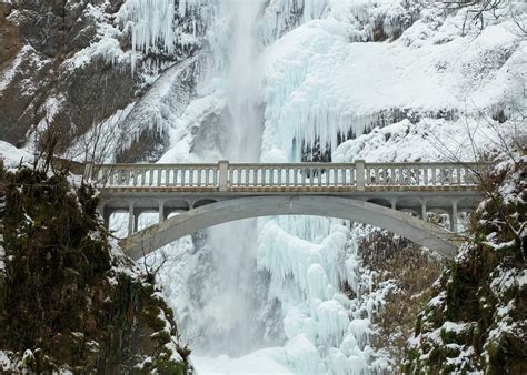5 Frozen Waterfalls To Visit This Winter Tomorrows World Today