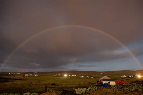 Never Mind The Northern Lights Check Out This Rare Moonbow Shetland