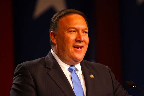 Mike Pompeo Is Now Using Orange Makeup Like Donald Trump