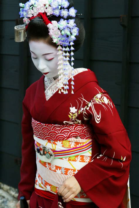 How To Meet A Geisha In Kyoto Without Breaking The Bank Art Of The