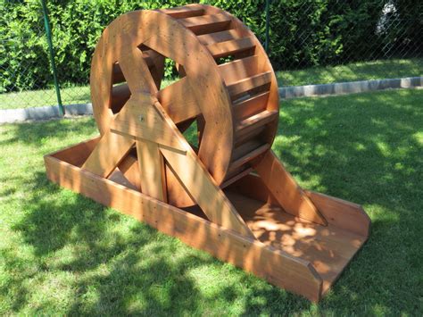 Ratgeber für haus, wohnung, garten. Massivholzmöbel u.Garten-Deko - Wassermühlen / Wasserräder