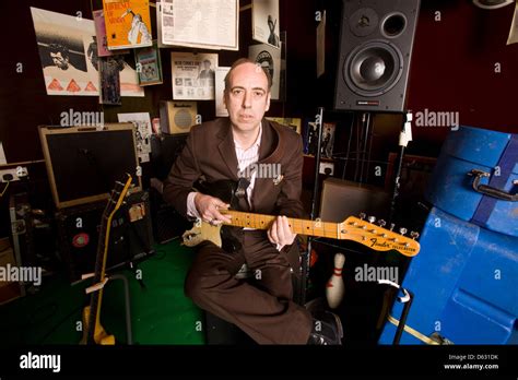 Mick Jones Clash Hi Res Stock Photography And Images Alamy