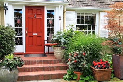 10 Ideas For Front Door Planters To Boost Curb Appeal Pots Planters