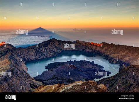 Mount Rinjani Sunrise Stock Photo Alamy