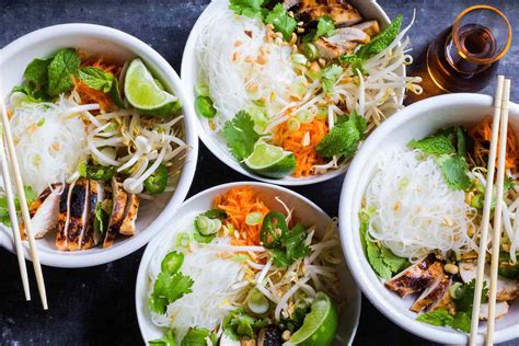 Vietnamese Style Noodle Bowls With Chicken Recipe