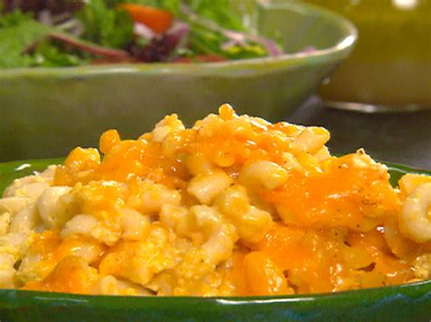 Preheat oven to 350 °f, spray a casserole dish with nonstick spray. Paula Deen's Creamy Crock Pot Macaroni and Cheese, with ...