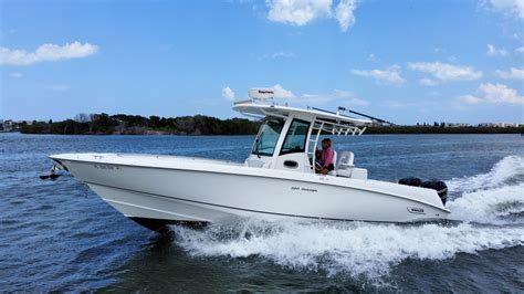 32 Boston Whaler 320 Outrage 2015 Hmy Yachts