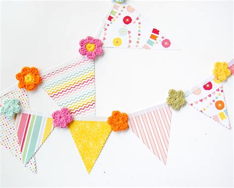 Hopscotch Lane Paper Bunting And A Simple Crochet Flower Pattern