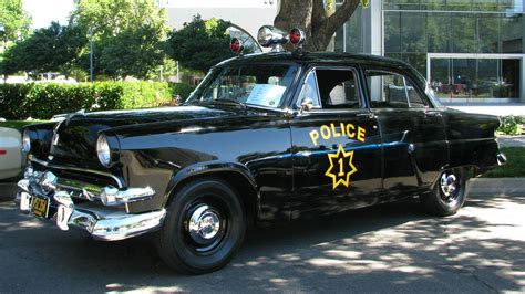 Heres A Neat Animation About Fords Police Car History Ford Police