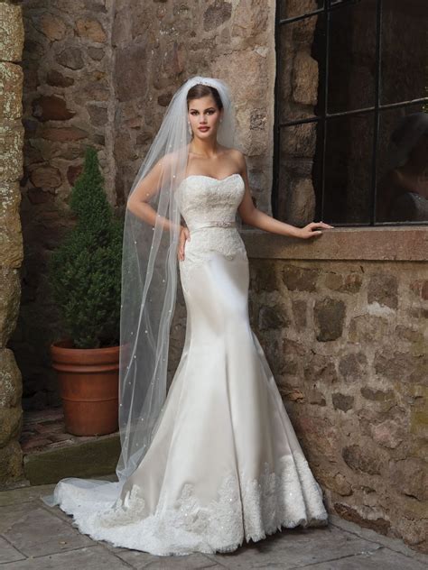 the mermaid satin wedding dress a perfect choice for your special day the fshn