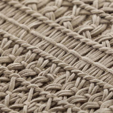 Teppich filzen ist eine uralte technik, denn wollfilz. Handgestrickter Filz-Teppich