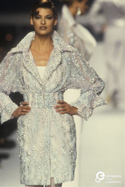 Linda Evangelista Lanvin Spring Summer 1992 Couture 90s Runway