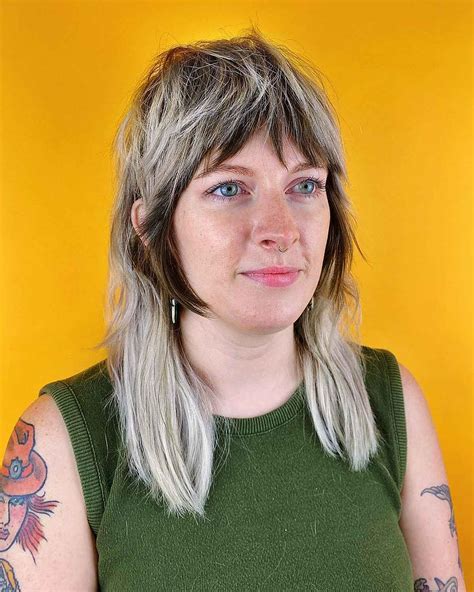 21+ Slimming Hairstyles for Overweight Women Over 40 - Hairstyles VIP